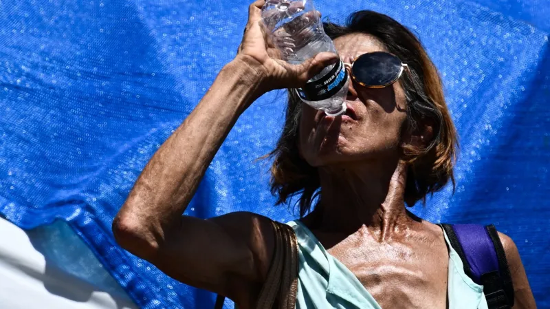 d4e3aaa0 220f 11f1 b297 95b0a0a8331e.jpg - US west coast prepares for 'dangerous' heatwave in early spring